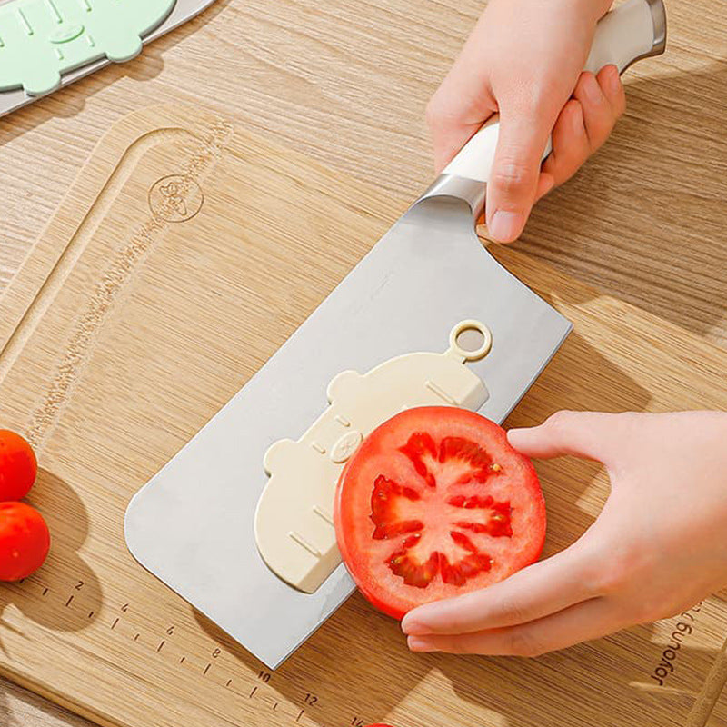 Pig-Shaped Magnetic Vegetable Slicer Tool