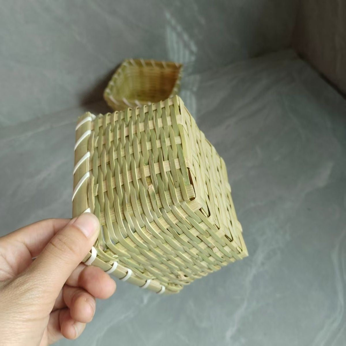 Bamboo Basket Fruit Plate Hand-Woven Bamboo Basket Restaurant Small Storage Ingredient Basket Vegetable Basket Household Bamboo Basket Bean Sprout Box Bamboo
